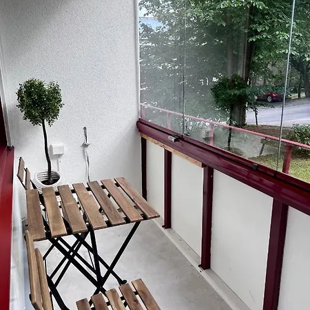 아파트 Kaksio Helsingissae Omalla Parkkipaikalla
