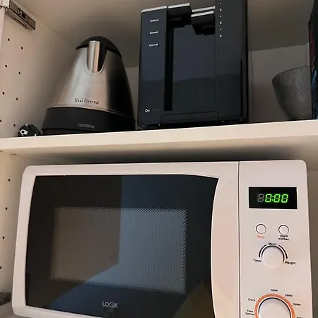 Apartament Kaksio Helsingissae Omalla Parkkipaikalla *