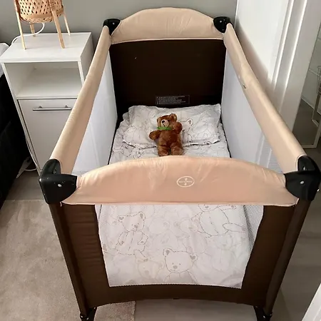 Kaksio Helsingissae Omalla Parkkipaikalla Διαμέρισμα *