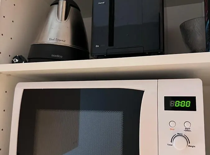 شقة Kaksio Helsingissae Omalla Parkkipaikalla *