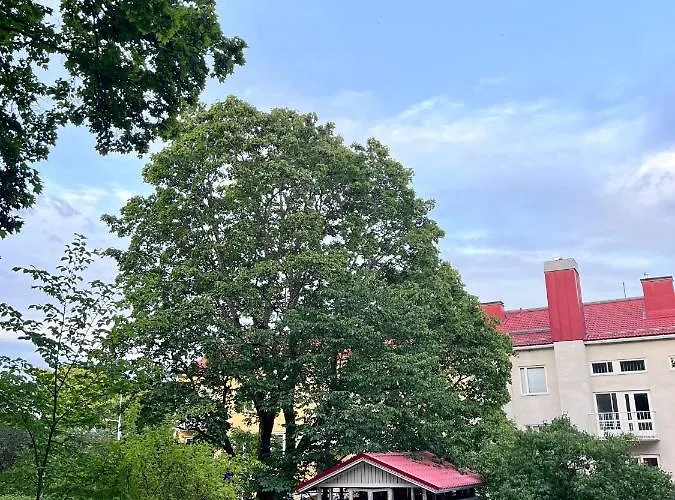 شقة Kaksio Helsingissae Omalla Parkkipaikalla *