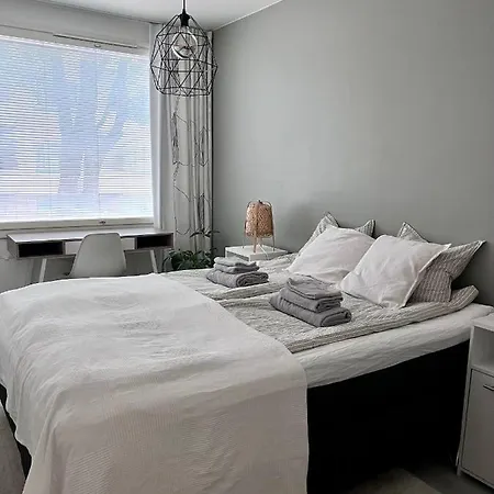 Kaksio Helsingissä Omalla Parkkipaikalla * Helsinki